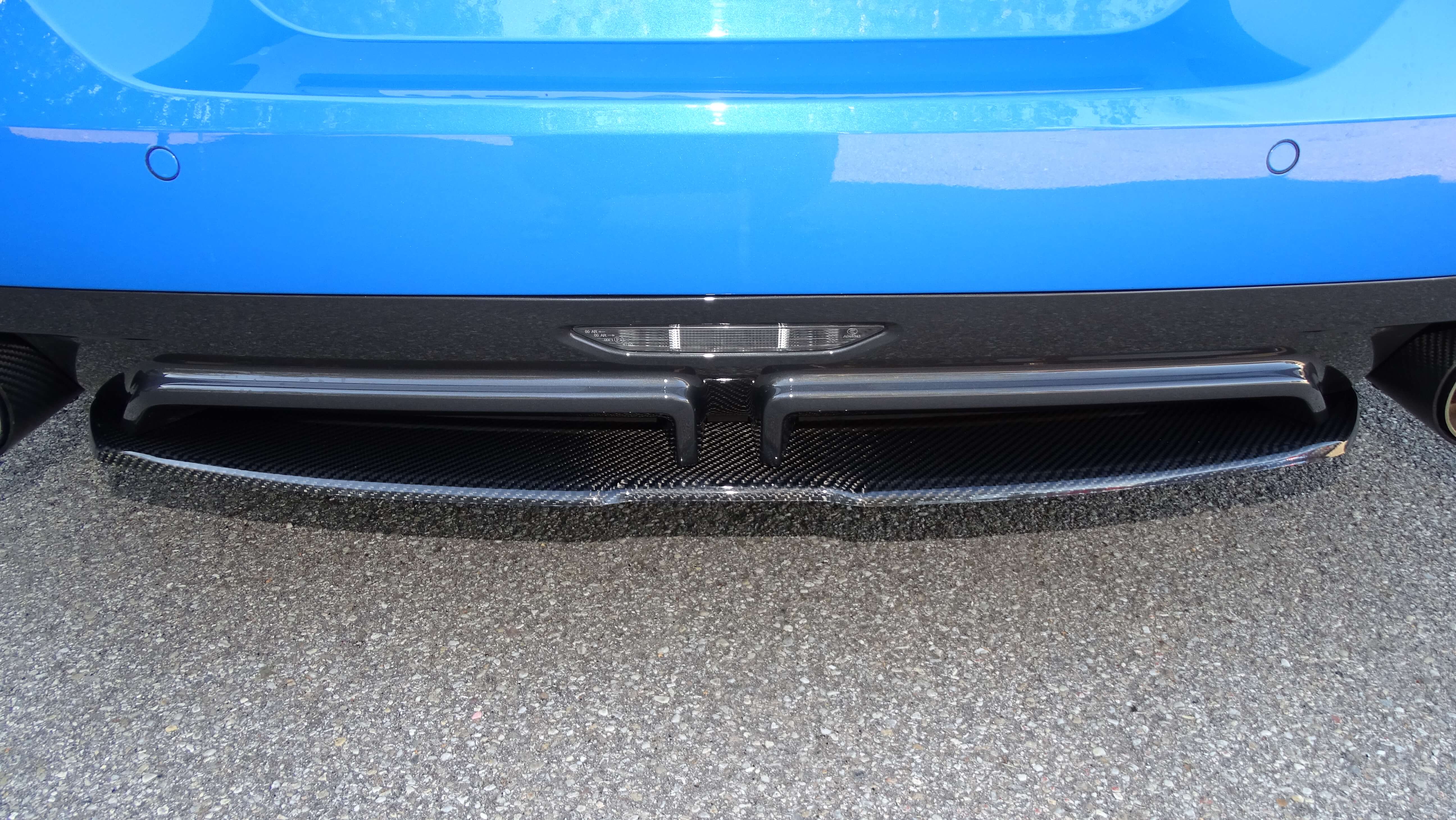 Rear apron center Carbon | fits BMW Z4 (G29) M-Package | incl. certificate | Pearl-Carbon