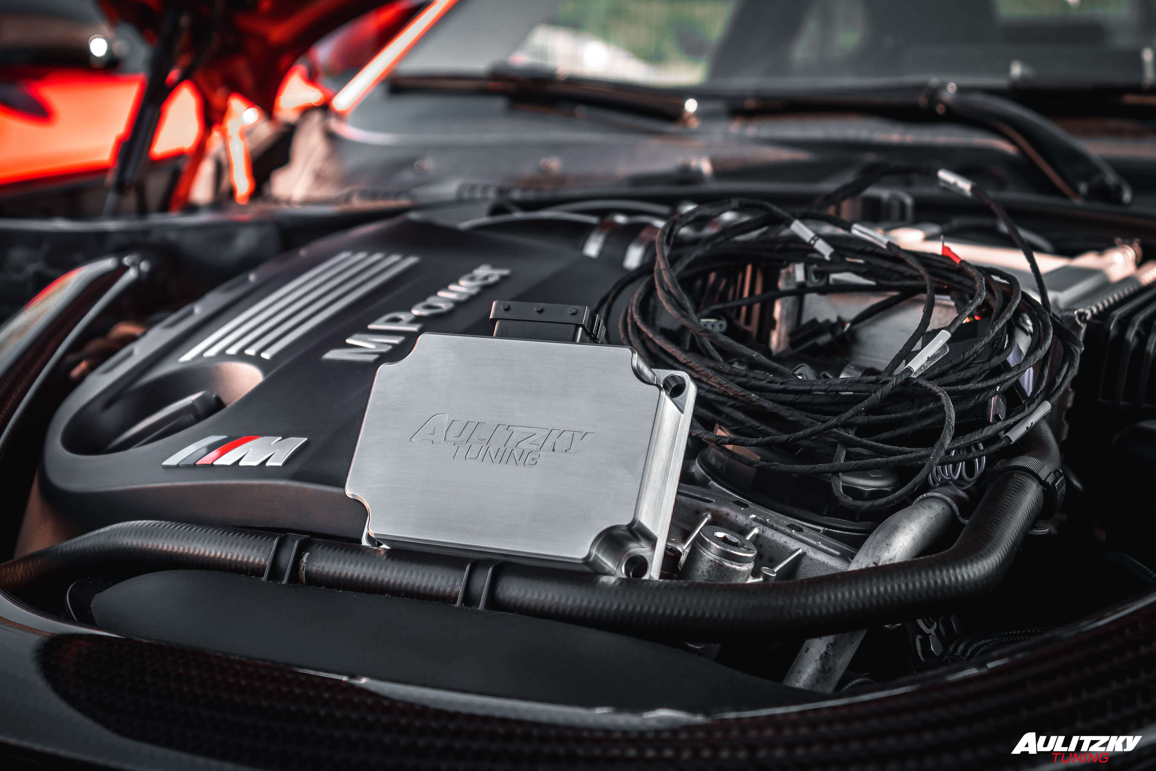 Performance increase via additional control unit | fits BMW M2 CS (F87) 450hp