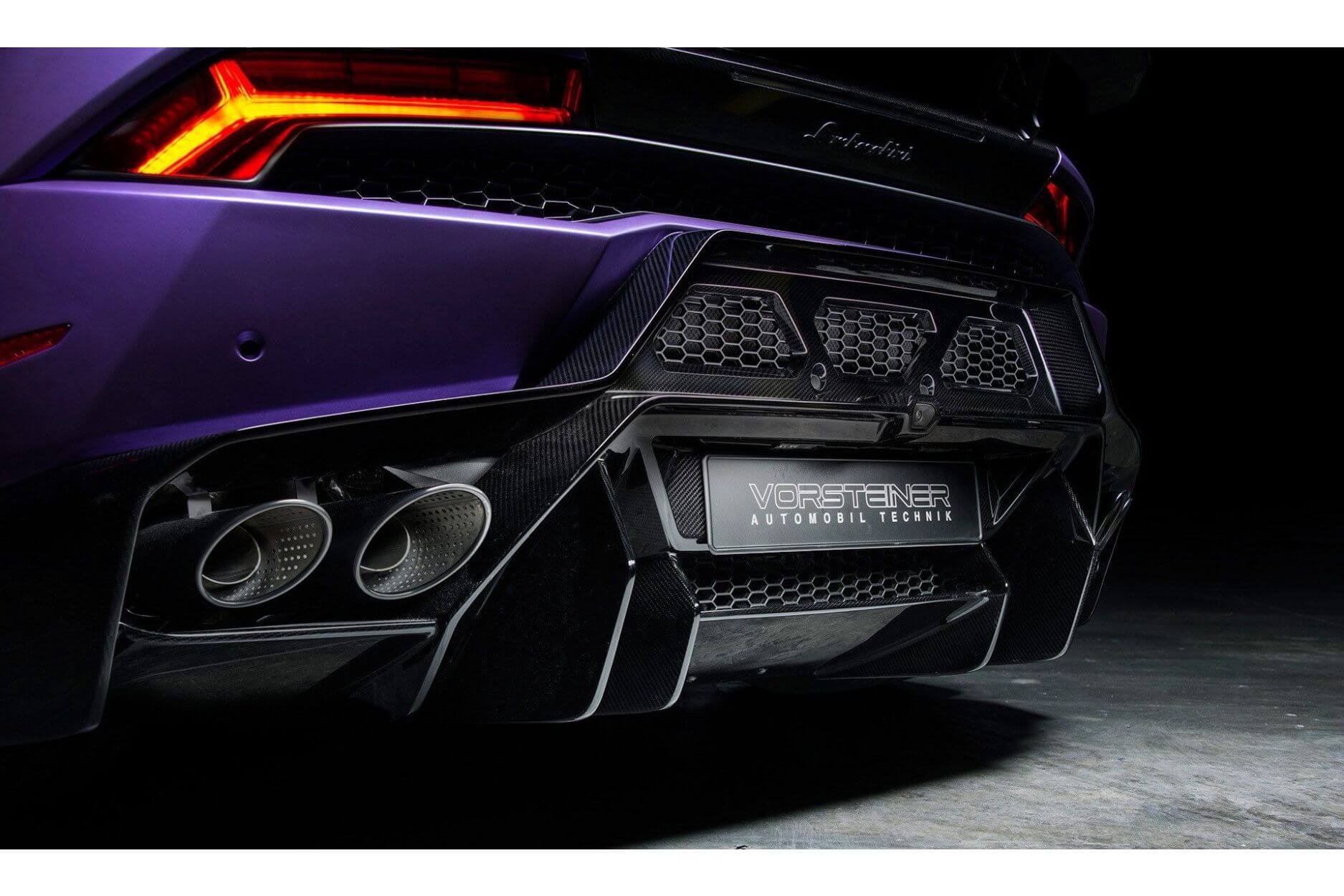 Rear bumper Carbon | fits Lamborghini Huracan | Vorsteiner